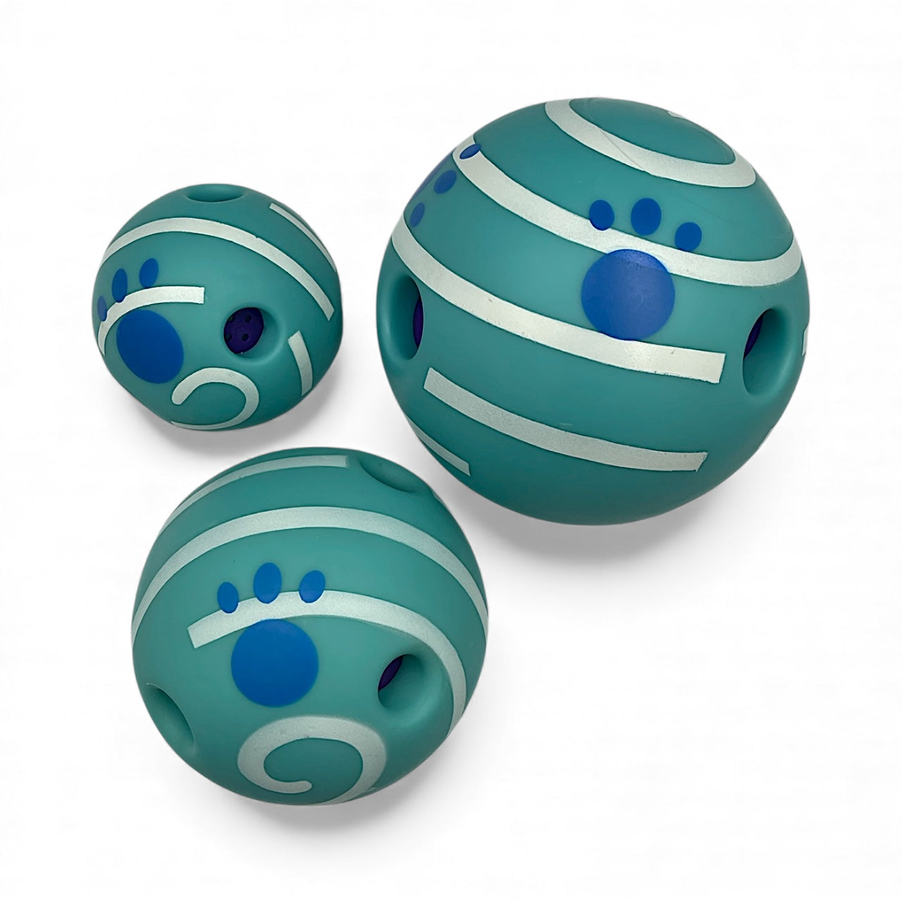 Giggle Sound Ball – Interactive Rolling Dog Toy with Built-In Giggle Noise